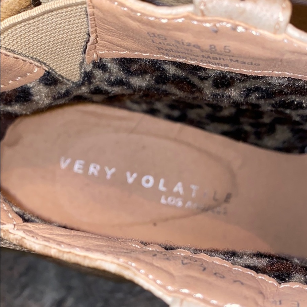 Very Volatile boots - Picture 7 of 10
